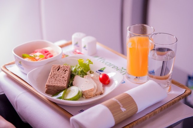 Chuyến bay đặc biệt của Bamboo Airways khởi đầu hành trình 'bay Xanh' ảnh 4
