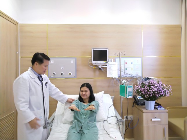 Nhức đầu kéo dài, cảnh giác bệnh dị dạng mạch máu não ảnh 1