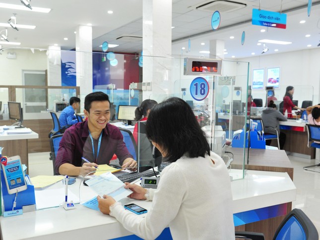 Gửi tiền ưu đãi sốc, đón cơn lốc quà tặng ảnh 2