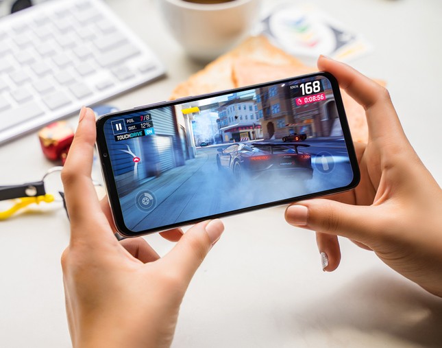 Vingroup công bố dòng điện thoại Vsmart thế hệ 2 ảnh 1
