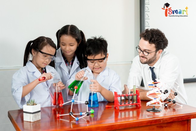 Tiếng Anh liên kết: Nâng cao năng lực ngoại ngữ từ bậc tiểu học ảnh 1