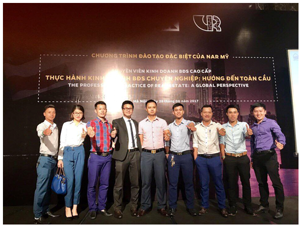 'Những người thành công luôn tìm kiếm cơ hội để giúp đỡ người khác' ảnh 2