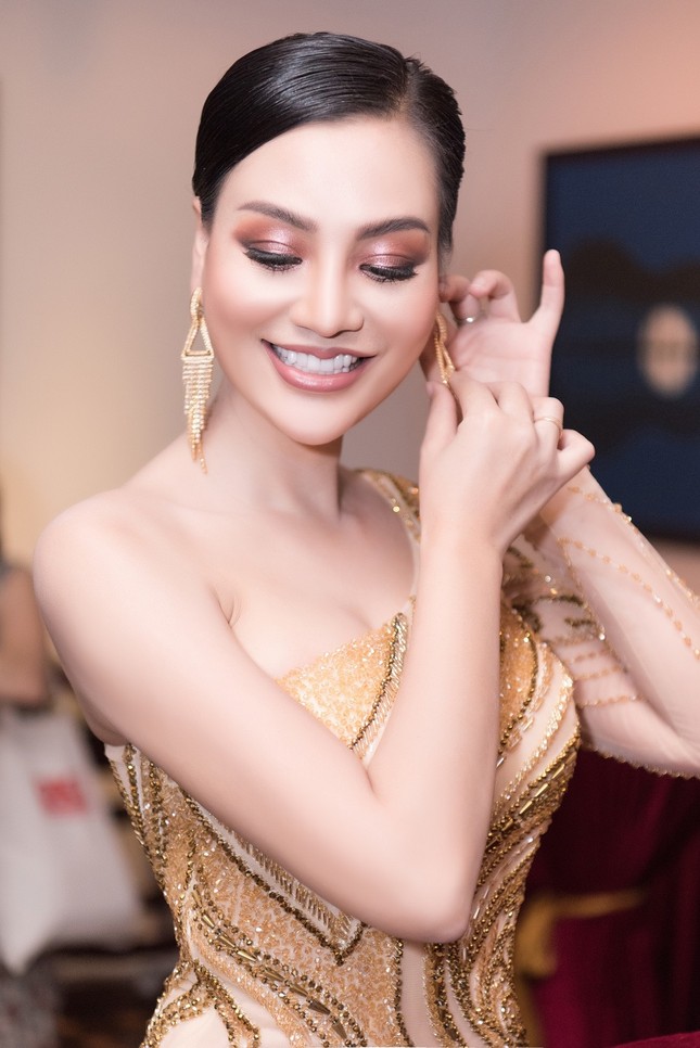 CEO Trần Huyền Nhung body chuẩn tựa người mẫu ảnh 1