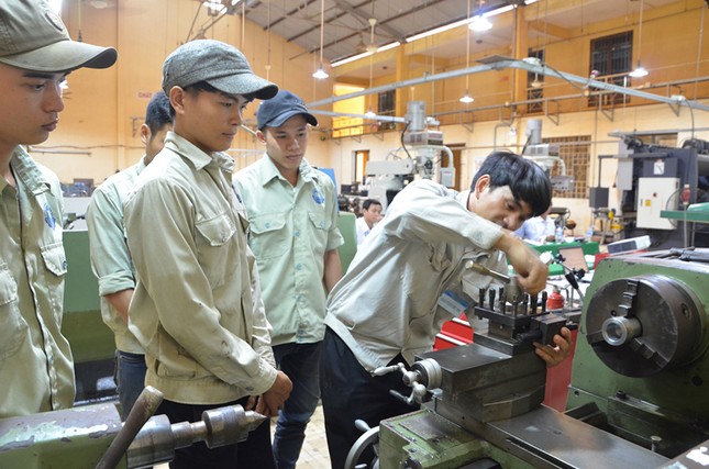 Xã hội hoá phát triển trường cao đẳng nghề chất lượng cao ảnh 1