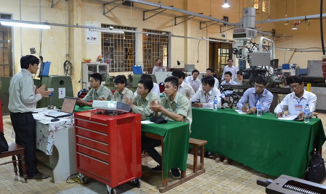 Xã hội hoá phát triển trường cao đẳng nghề chất lượng cao ảnh 2
