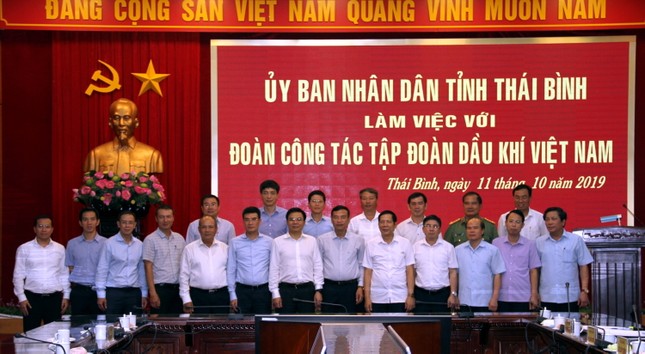 Tổng giám đốc PV GAS tham gia Đoàn làm việc với lãnh đạo UBND tỉnh Thái Bình ảnh 2
