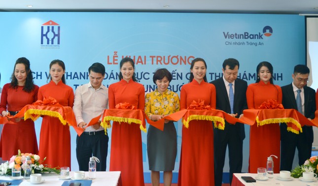 Thanh toán viện phí không dùng tiền mặt tại Bệnh viện Ung Bướu Hà Nội ảnh 1