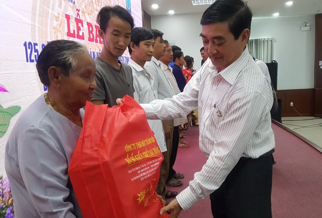 Sóc Trăng vận động quỹ vì người nghèo trên 315 tỷ đồng ảnh 1
