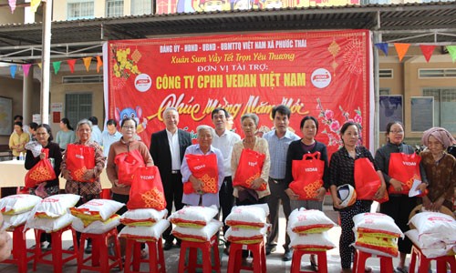 Vedan Việt Nam tặng 1000 phần quà Tết cho người dân khó khăn Đồng Nai ảnh 2