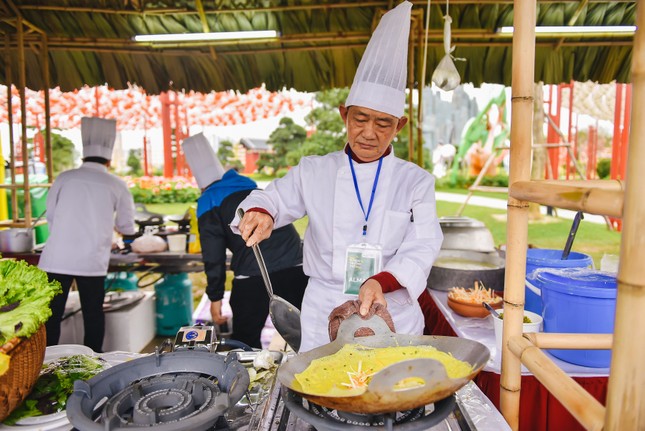 Cư dân Vinhomes hưởng trọn đặc sản tết ba miền ngay trên ‘sân nhà’ ảnh 6