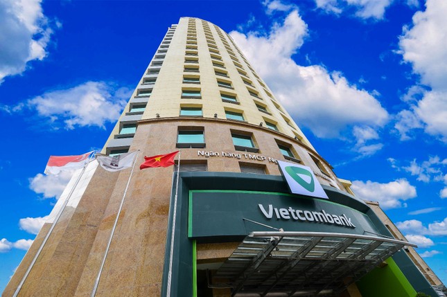 Vietcombank và FWD triển khai hợp tác độc quyền phân phối bảo hiểm qua ngân hàng ảnh 1