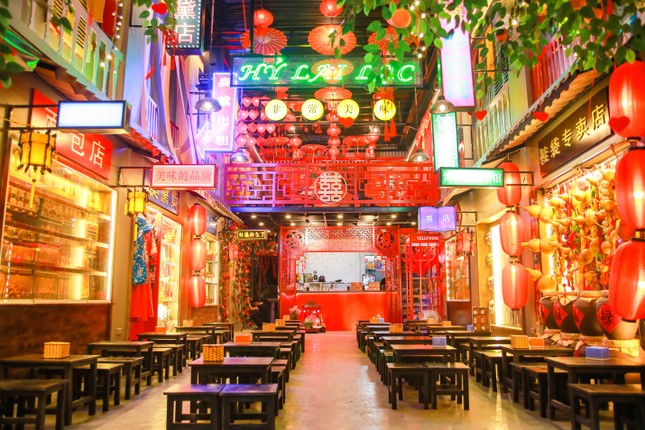 Những lý do khiến Hỷ Lai Lạc trở thành địa điểm check-in mới của giới trẻ Hà thành ảnh 1