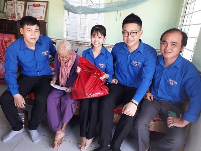 Tuổi trẻ Agribank cùng hoạt động tri ân nhân ngày thương binh liệt sỹ 27/7 ảnh 10