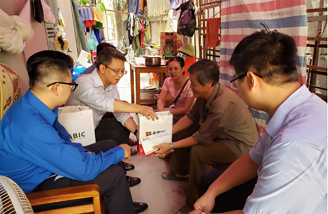 Tuổi trẻ Agribank cùng hoạt động tri ân nhân ngày thương binh liệt sỹ 27/7 ảnh 11