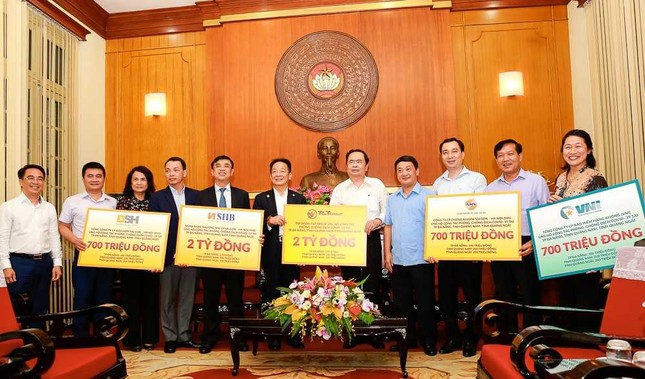 “Bầu Hiển” tiếp tục đi đầu trong cuộc chiến chống COVID-19 ảnh 3