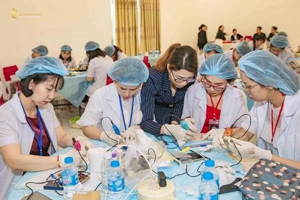 Học phun xăm thẩm mỹ thời gian ngắn, thu nhập cao tại EvaXinh ảnh 1