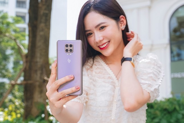 Vinsmart ra mắt Aris Pro – điện thoại Camera ẩn đầu tiên tại Việt Nam ảnh 3