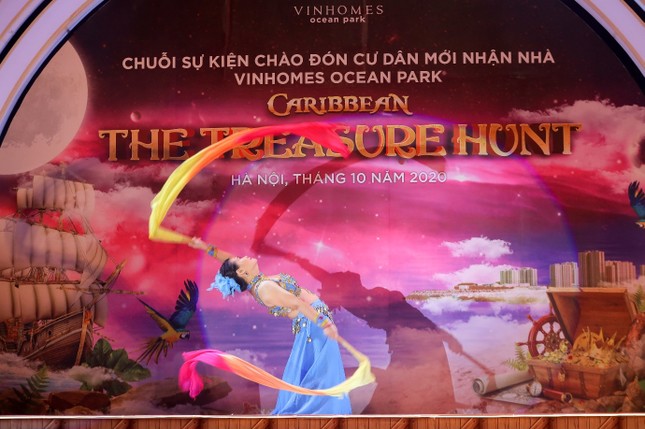 Vừa bàn giao, cư dân Vinhomes Ocean Park đã tưng bừng văn nghệ thể thao ảnh 3