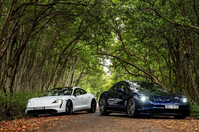 Porsche chính thức ra mắt dòng xe thể thao thuần điện cao cấp Taycan tại Việt Nam ảnh 3