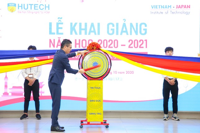 HUTECH long trọng tổ chức Lễ khai giảng chương trình Đại học chuẩn Nhật Bản ảnh 2