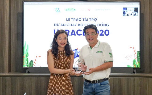 Tham gia chạy bộ cộng đồng, Nutimilk đóng góp 1 tỉ đồng choc các tổ chức xã hội ảnh 1