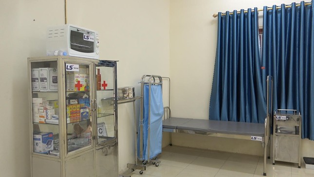 Tập đoàn LS Hàn Quốc tài trợ nâng cấp trang bị đồ dùng, vật phẩm y tế cho phòng y tế học ảnh 2