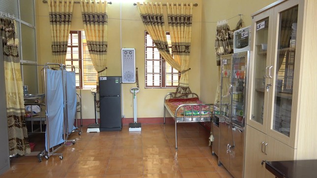 Tập đoàn LS Hàn Quốc tài trợ nâng cấp trang bị đồ dùng, vật phẩm y tế cho phòng y tế học ảnh 3