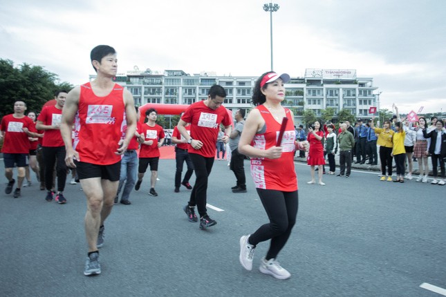 'Lên cùng Việt Nam' hỗ trợ miền Trung và người lao động bị ảnh hưởng bởi dịch COVID ảnh 3