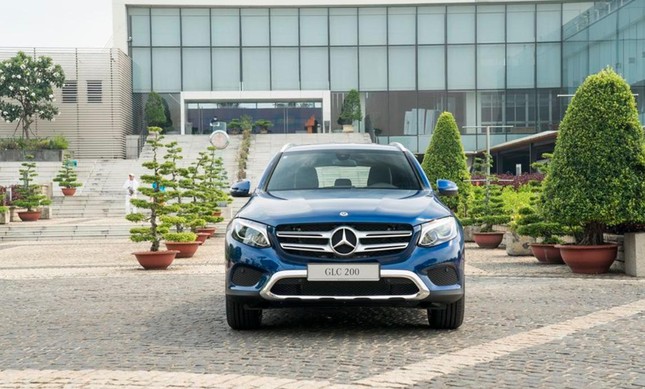 So sánh hai phiên bản Mercedes-Benz GLC 200 2018 và 2020 ảnh 3