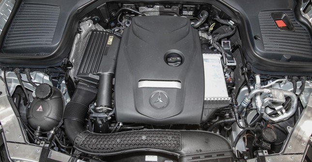 So sánh hai phiên bản Mercedes-Benz GLC 200 2018 và 2020 ảnh 13