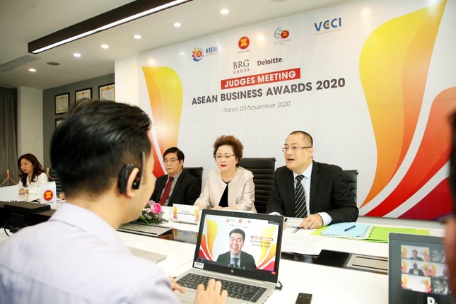 Hội đồng giám khảo ABA 2020 công tâm lựa chọn những doanh nghiệp xuất sắc nhất đoạt giải A ảnh 2
