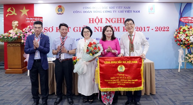 Công đoàn PV GAS sơ kết giữa nhiệm kỳ 2017 – 2022 ảnh 3
