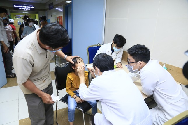 Tiếp nối chương trình vì miền Trung, Điện Máy Xanh mang ‘Tết sớm’ đến trẻ em hở hàm ếch ảnh 3