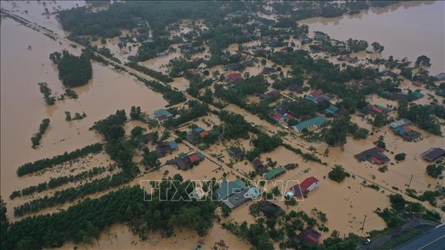 Ngành Điện Thủ đô hướng về miền Trung trong tháng tri ân khách hàng ảnh 3