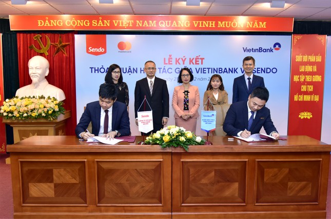 VietinBank hợp tác với Công ty Sen Đỏ phát hành thẻ vật lý, thẻ phi vật lý - định danh eKY ảnh 1