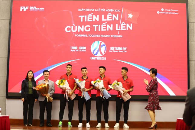 PVF chuyển nhượng 20 cầu thủ cho các CLB bóng đá chuyên nghiệp ảnh 2