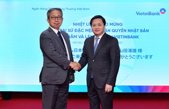 Đại sứ Đặc mệnh toàn quyền Nhật Bản thăm và làm việc tại VietinBank ảnh 1