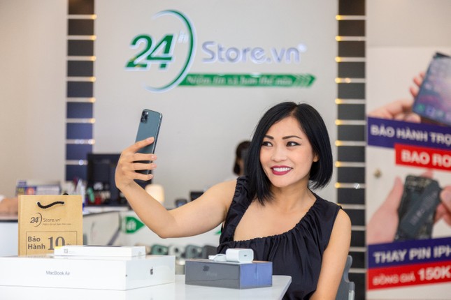 Phương Thanh sắm iPhone 12 Pro Max sau khi hoàn thành vai Tú Bà ảnh 1
