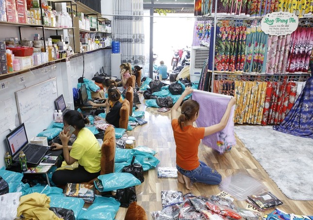 Tips chọn đồ cho các nàng du xuân cùng Trung Tín Shop ảnh 4