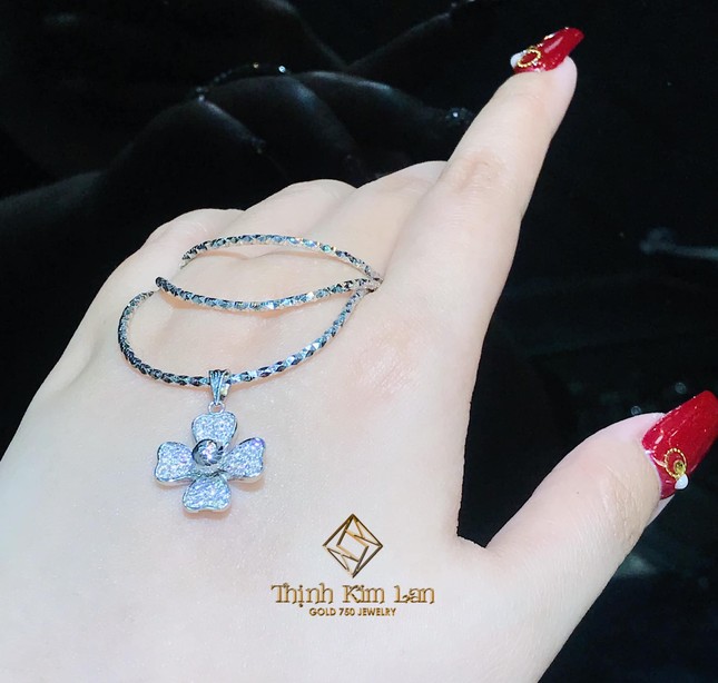 Chủ tiệm vàng Thịnh Kim Lan chia sẻ cách nhận biết vàng Ý 750 ảnh 3