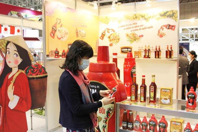 Tương ớt Chin-Su thu hút khách hàng tại triển lãm Thực phẩm và Đồ uống quốc tế Nhật Bản ảnh 4
