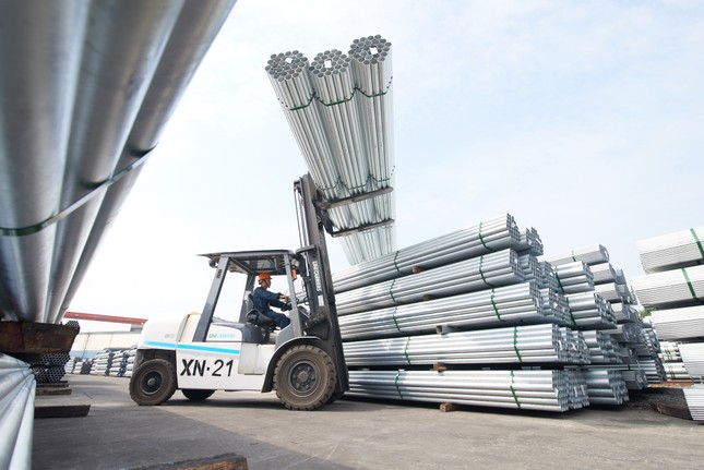 Sản lượng ống thép Hòa Phát tăng 11% so với cùng kỳ ảnh 1