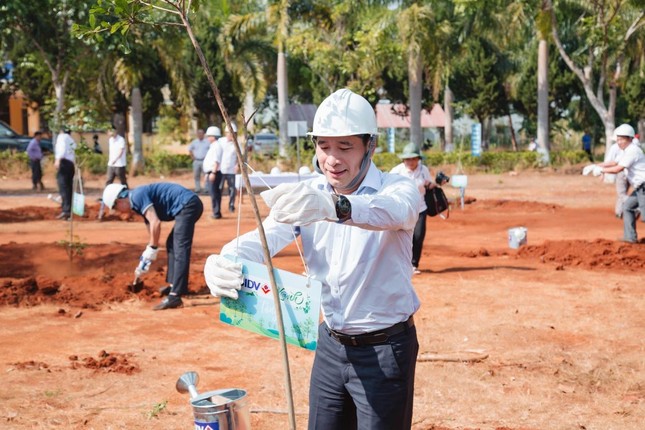 Màu áo BIDV nhuộm xanh giải vô địch quốc gia Marathon 2021 ảnh 22
