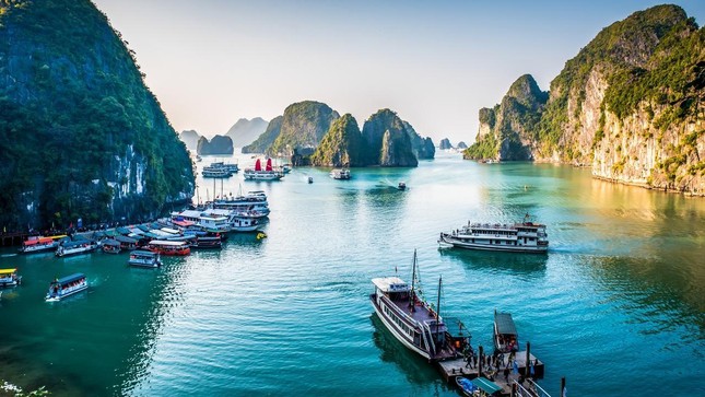 Chuỗi sự kiện lễ hội và pháo hoa dự kiến hút hàng vạn lượt khách tại Hạ Long dịp 30/4 ảnh 3