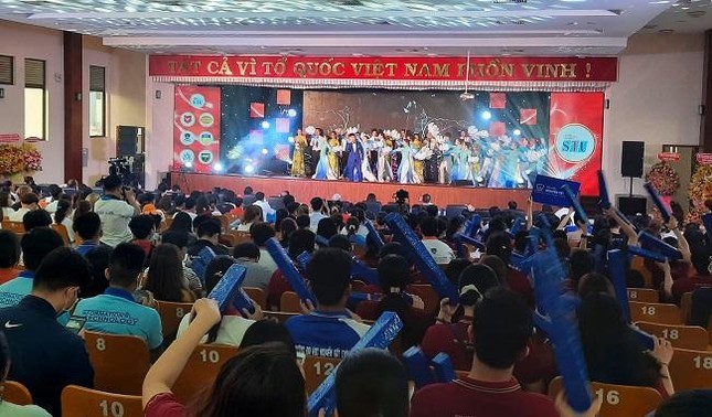 Nhiều trường ĐH tham gia Hội diễn văn nghệ “Việt Nam –Vững niềm tin chiến thắng” ảnh 3