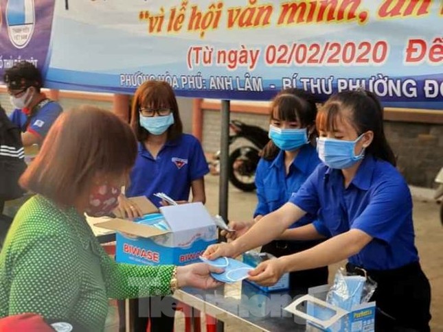 Tuổi trẻ Bình Dương sáng tạo giúp dân chống dịch Covid-19 ảnh 6