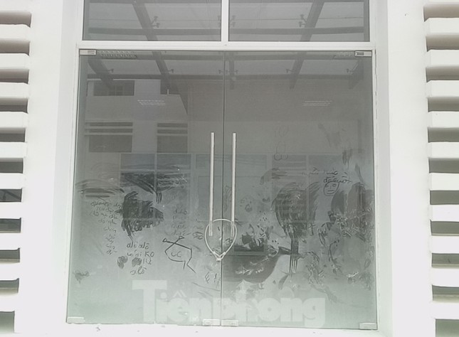 Cận cảnh 3 bệnh viện gần nghìn tỉ xây xong bỏ hoang ảnh 4