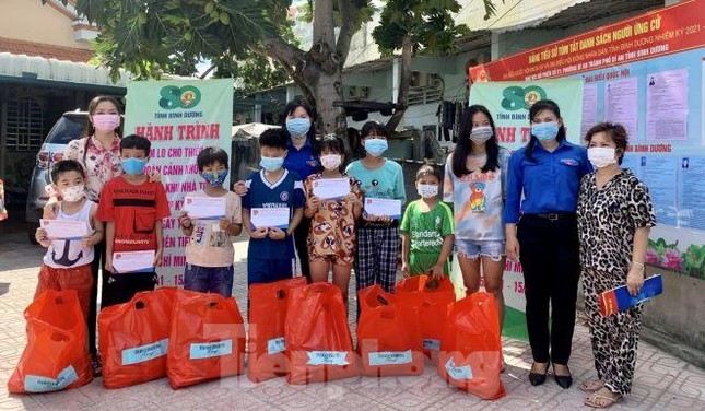 Chăm lo đời sống cho thanh niên công nhân và thiếu nhi có hoàn cảnh khó khăn ảnh 1
