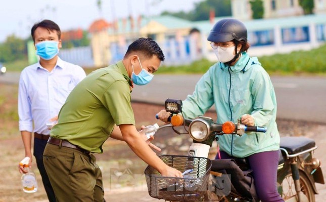 Đồng hành giúp thanh thiếu nhi vượt ‘bão COVID-19’ ảnh 7