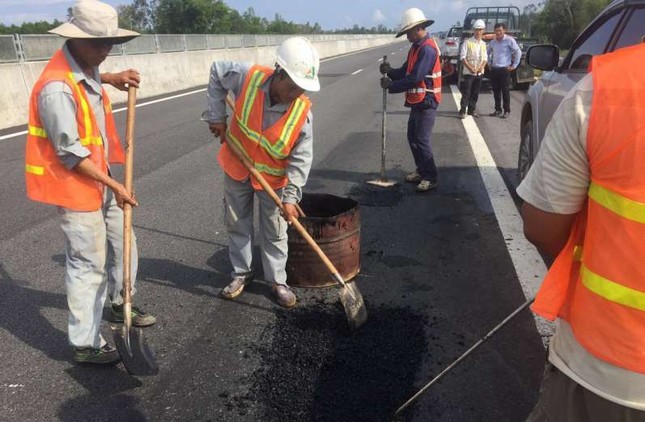Đường cao tốc 34.000 tỷ hư hỏng, xử lý dứt điểm thế nào? ảnh 4